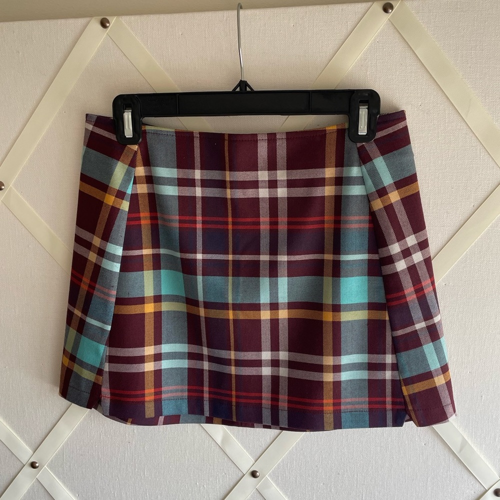 Urban outfitters plaid mini skirt in size small.